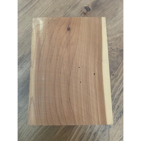 VTG John Wayne Wooden Keepsake Box Cedar? Hinged - Picture 12 of 12